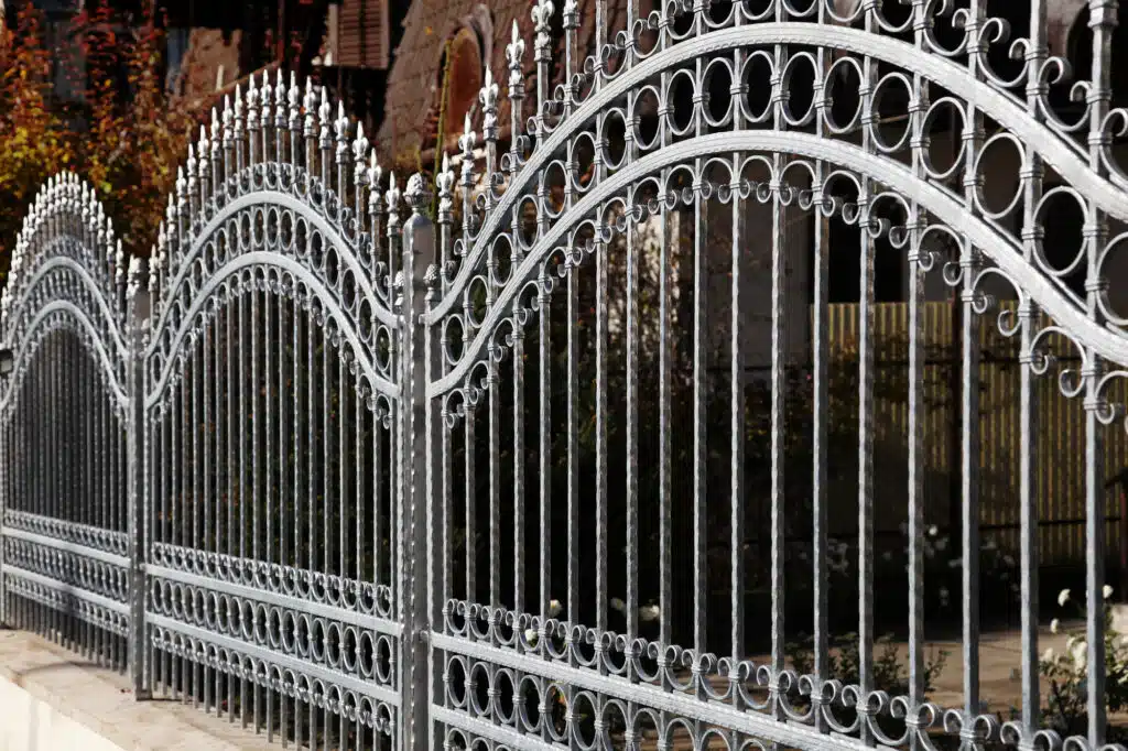 Freedom Fence Contractor: Beautiful Decorative Fencing for Your Home or Business