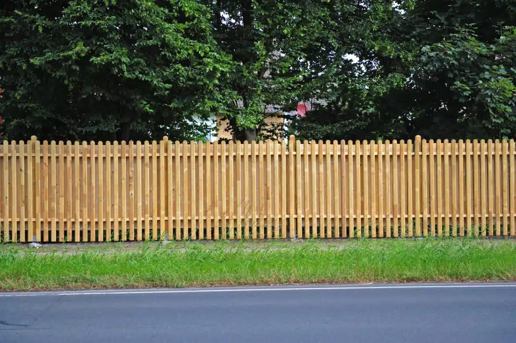 Slatboard Fencing Services